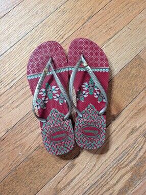 Havaianas Slim Printed Graphic Flip Flops Elephant Charm Red Gold Summer Floral